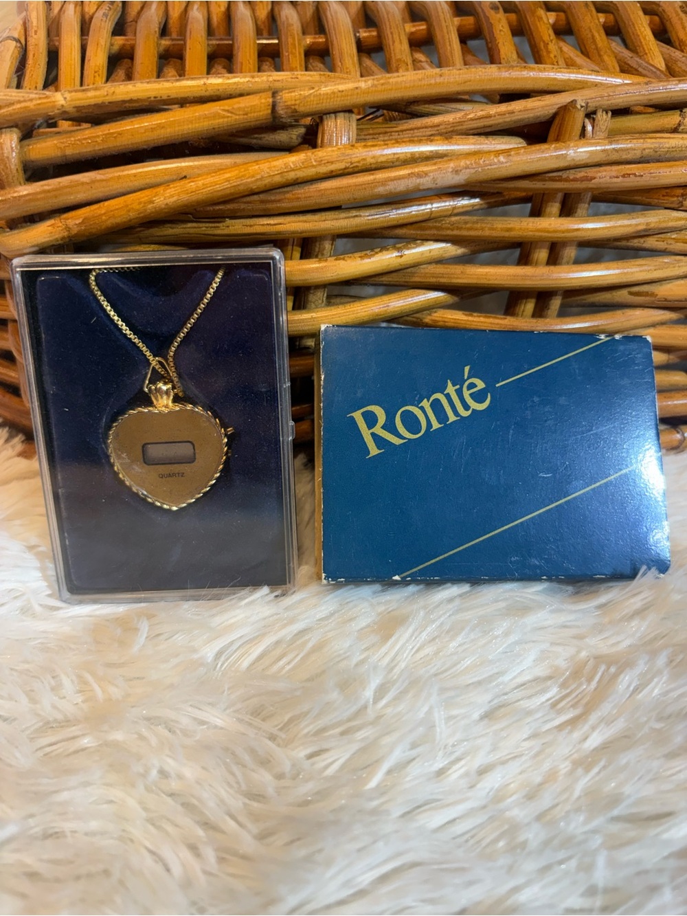 Vintage Gold Heart Pendant Necklace - Quartz Accent